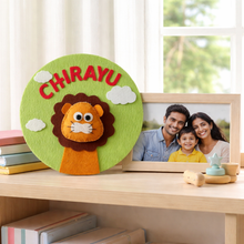 Load image into Gallery viewer, Lion Hoop decor
