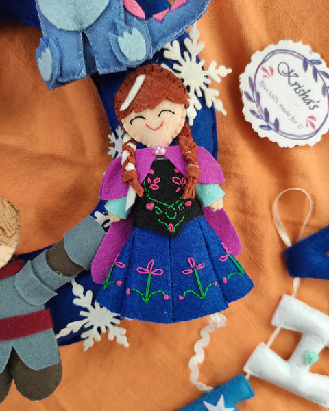 Frozen Theme Name Wreath